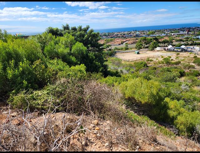 807M² VACANT LAND FOR SALE IN MENKENKOP